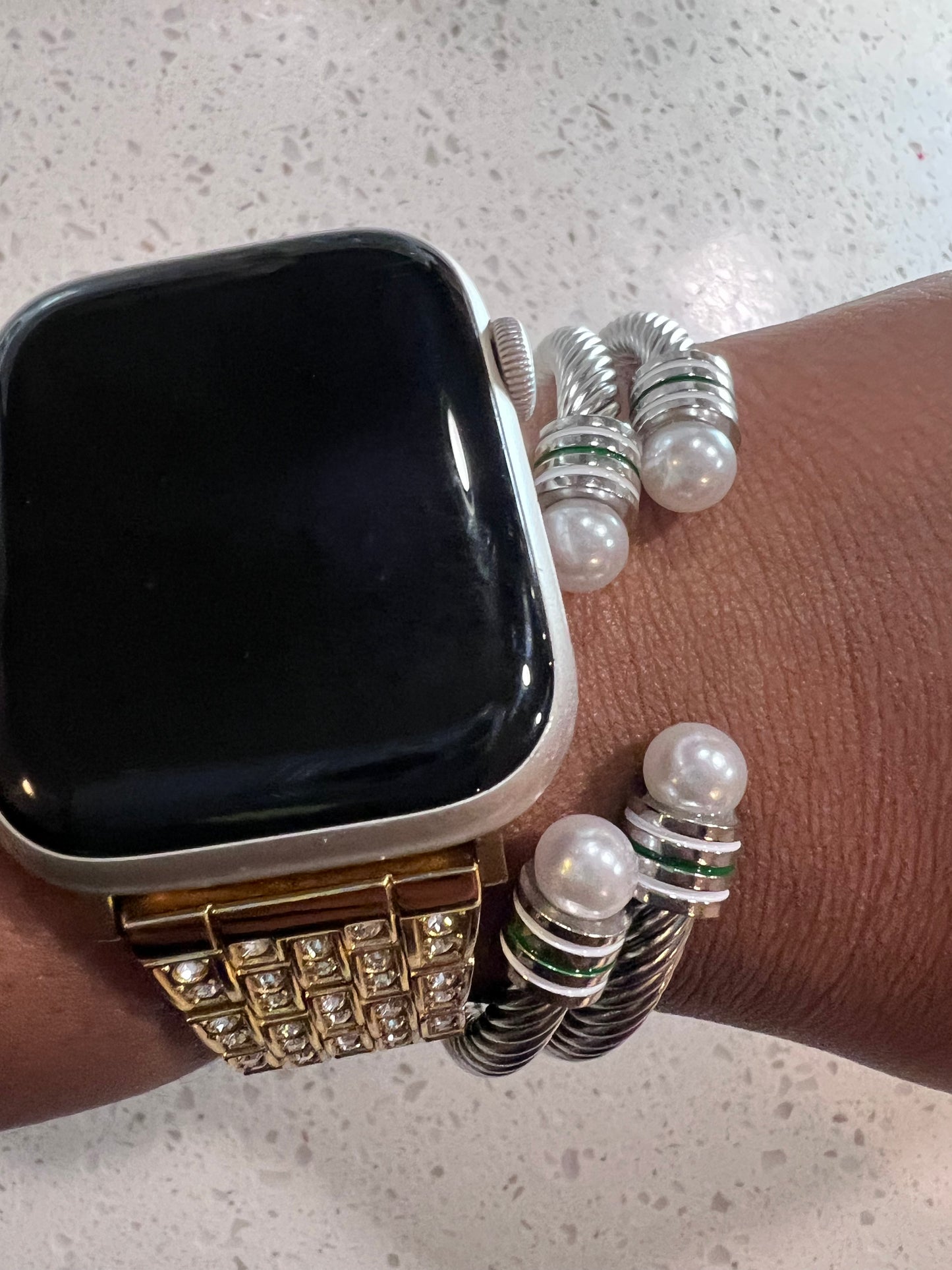 Set of 2 Green/White Cable Bracelets